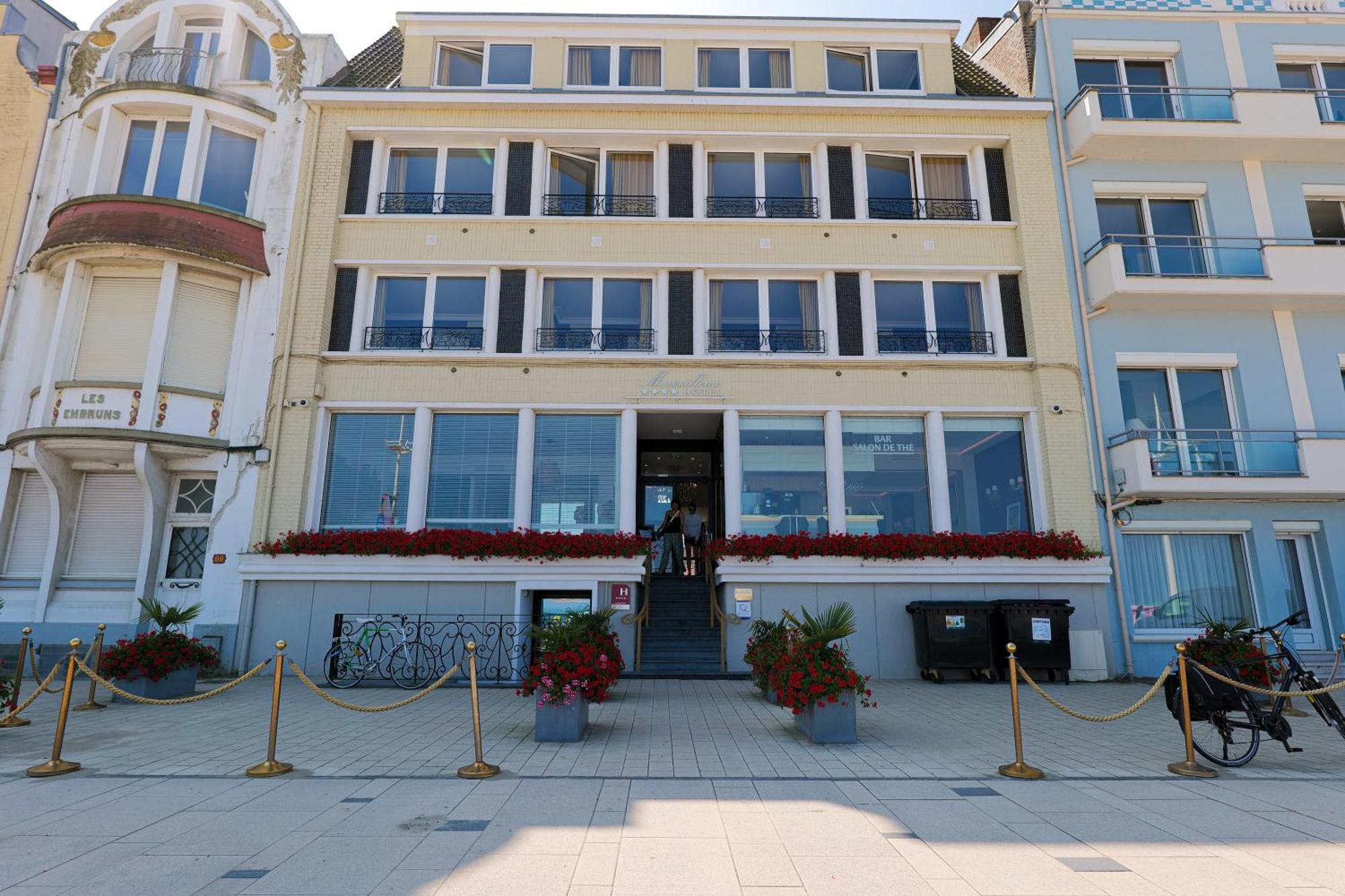 Hotel Merveilleux Cote Mer Dunkirk Bagian luar foto