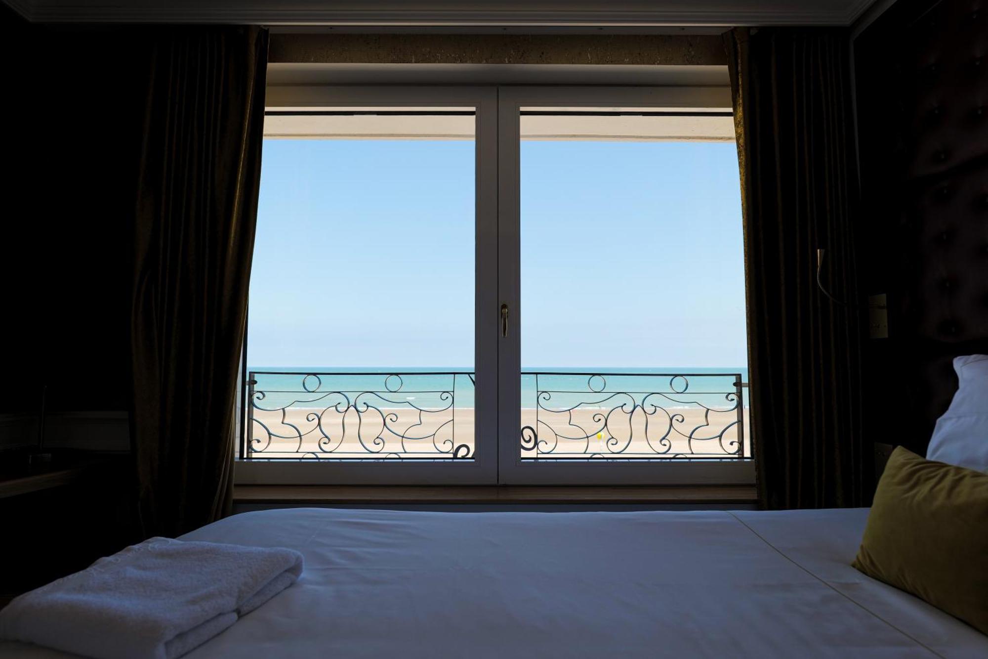 Hotel Merveilleux Cote Mer Dunkirk Bagian luar foto