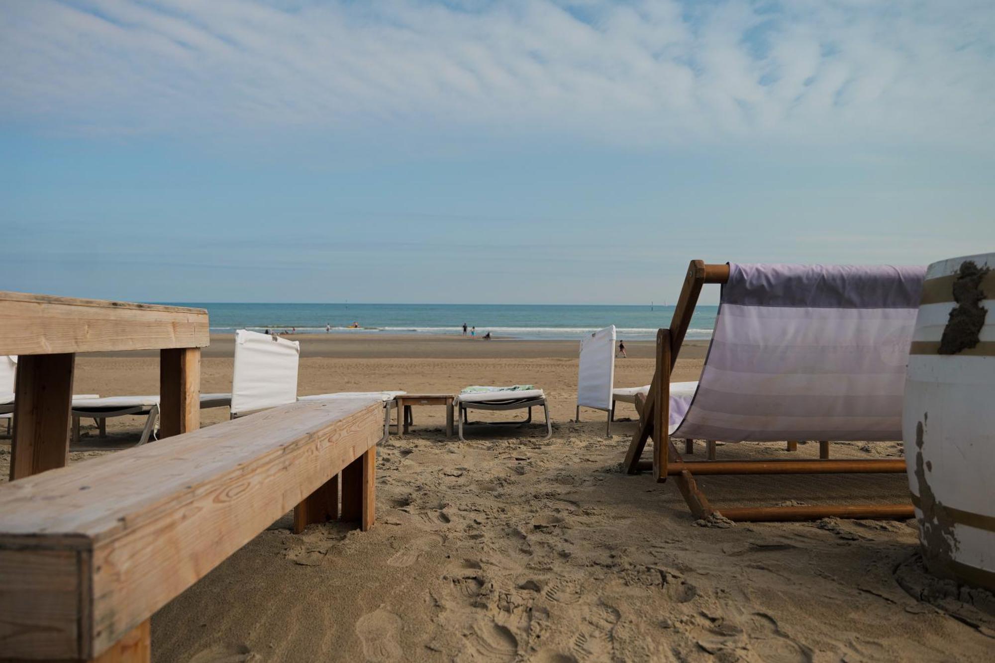 Hotel Merveilleux Cote Mer Dunkirk Bagian luar foto