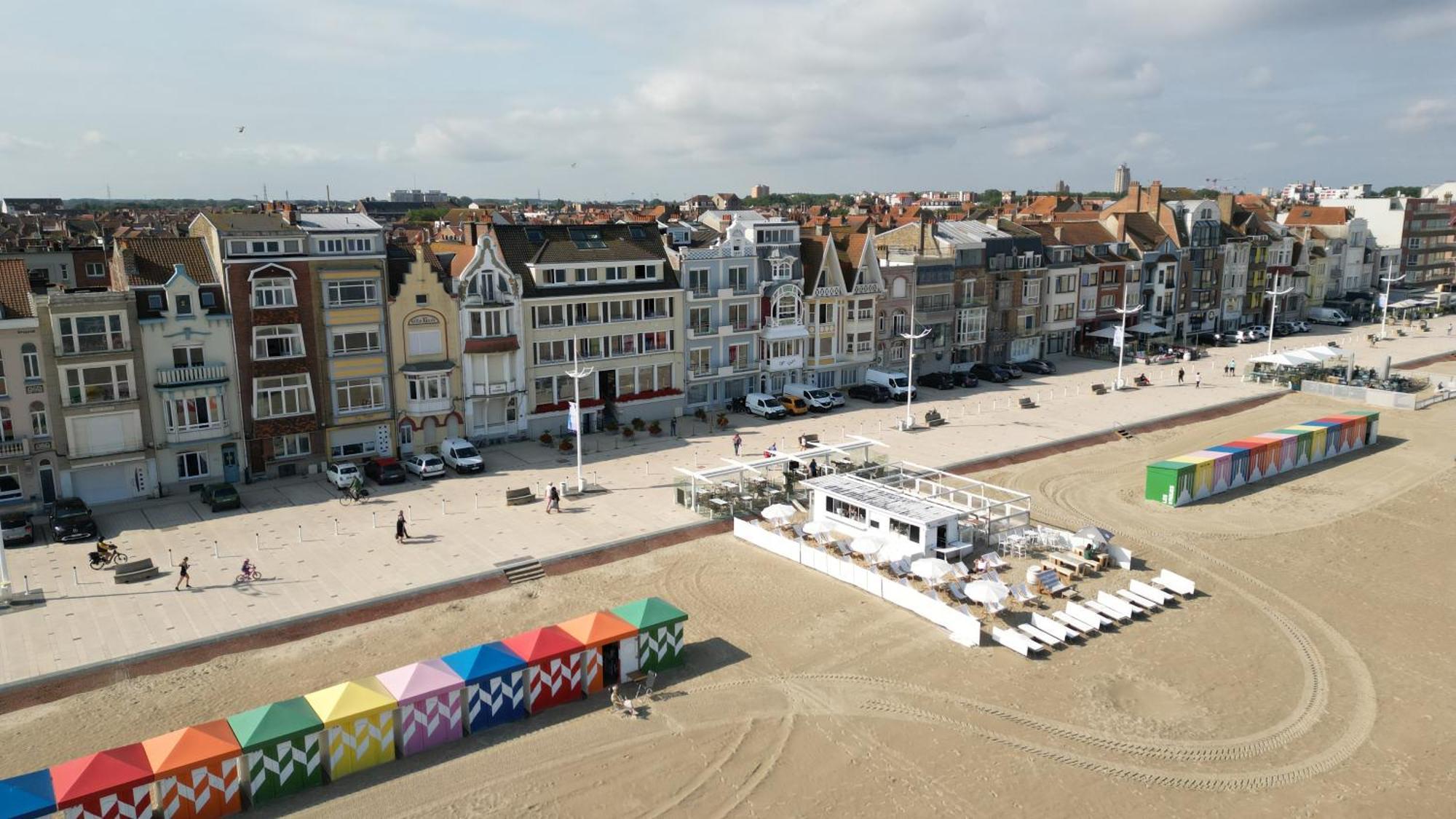 Hotel Merveilleux Cote Mer Dunkirk Bagian luar foto